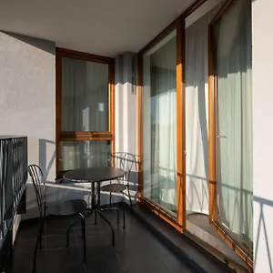 https://nexthome-boutique-apartments-karolkowa-warsaw.warsawhotelspoland.com